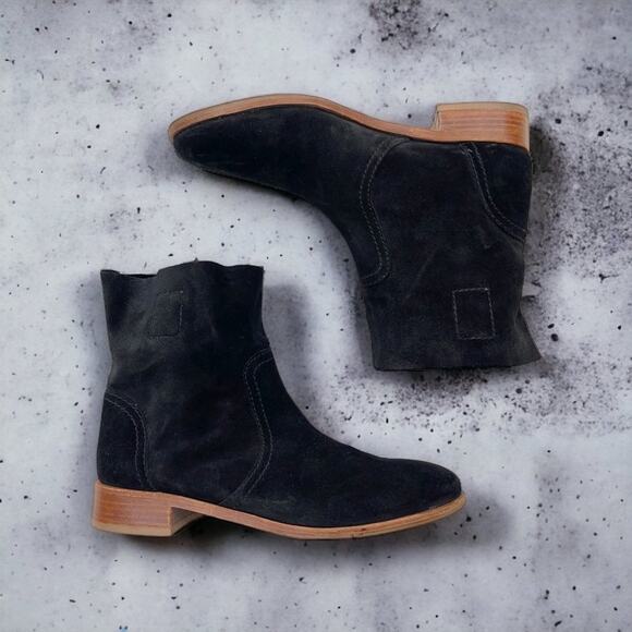 Boden SIZE 40 (US 8.5) Black Suede Pull-On Minimalist 1" Heel Ankle Boots $180 - Picture 1 of 8